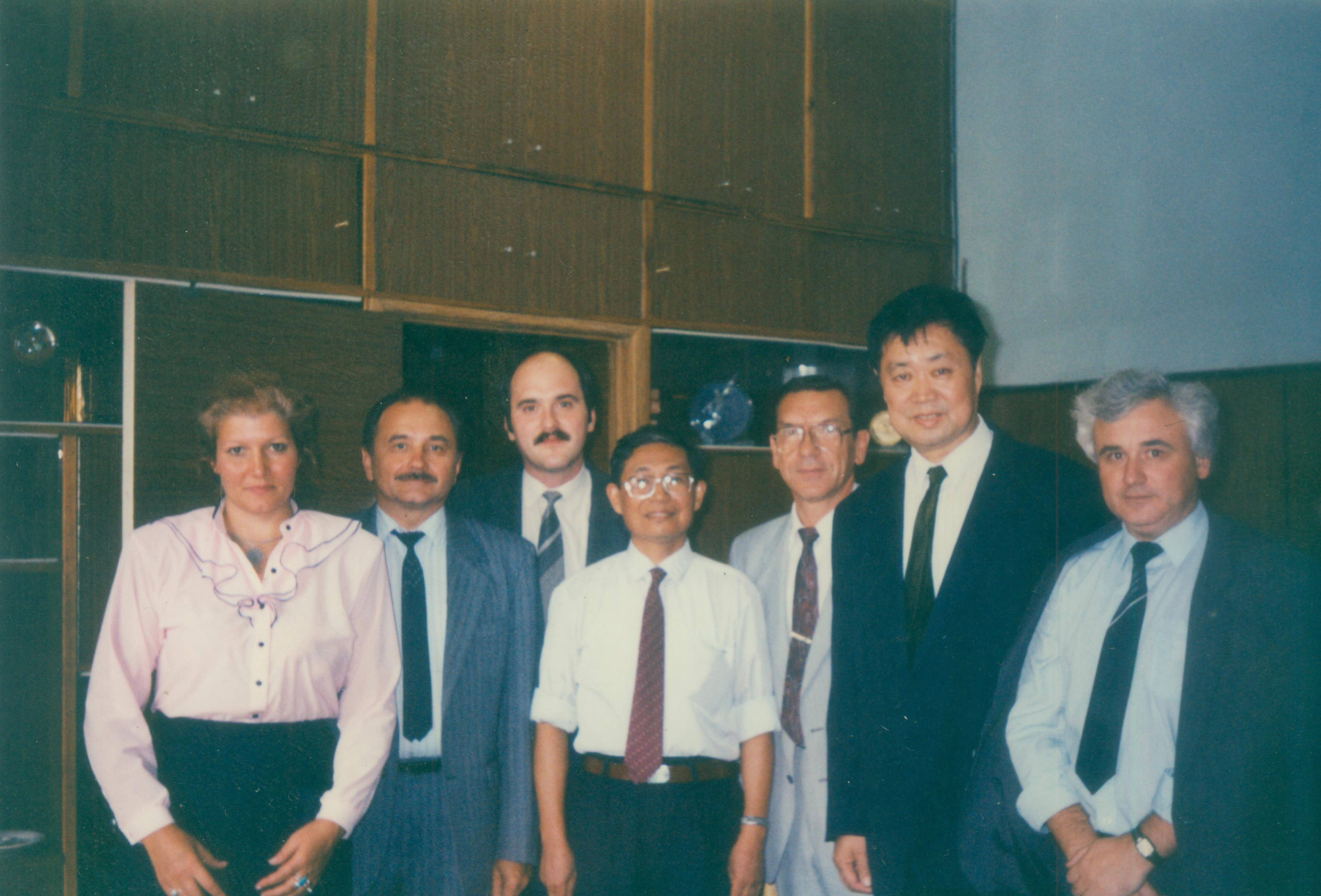 1992年bv1946官网经理赴莫斯科航空公司讲学和访问